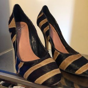 Vince Camuto calf hair pump